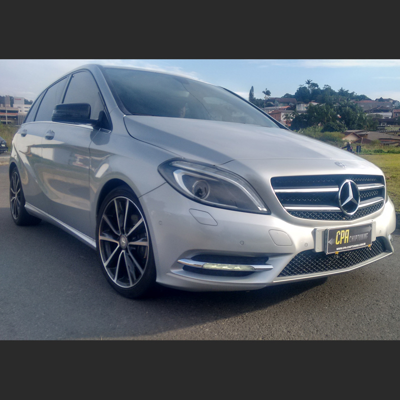 Mercedes-Benz B220 4Matic もっと読んでください。