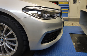 BMW 5シリーズを動力計でテストしました